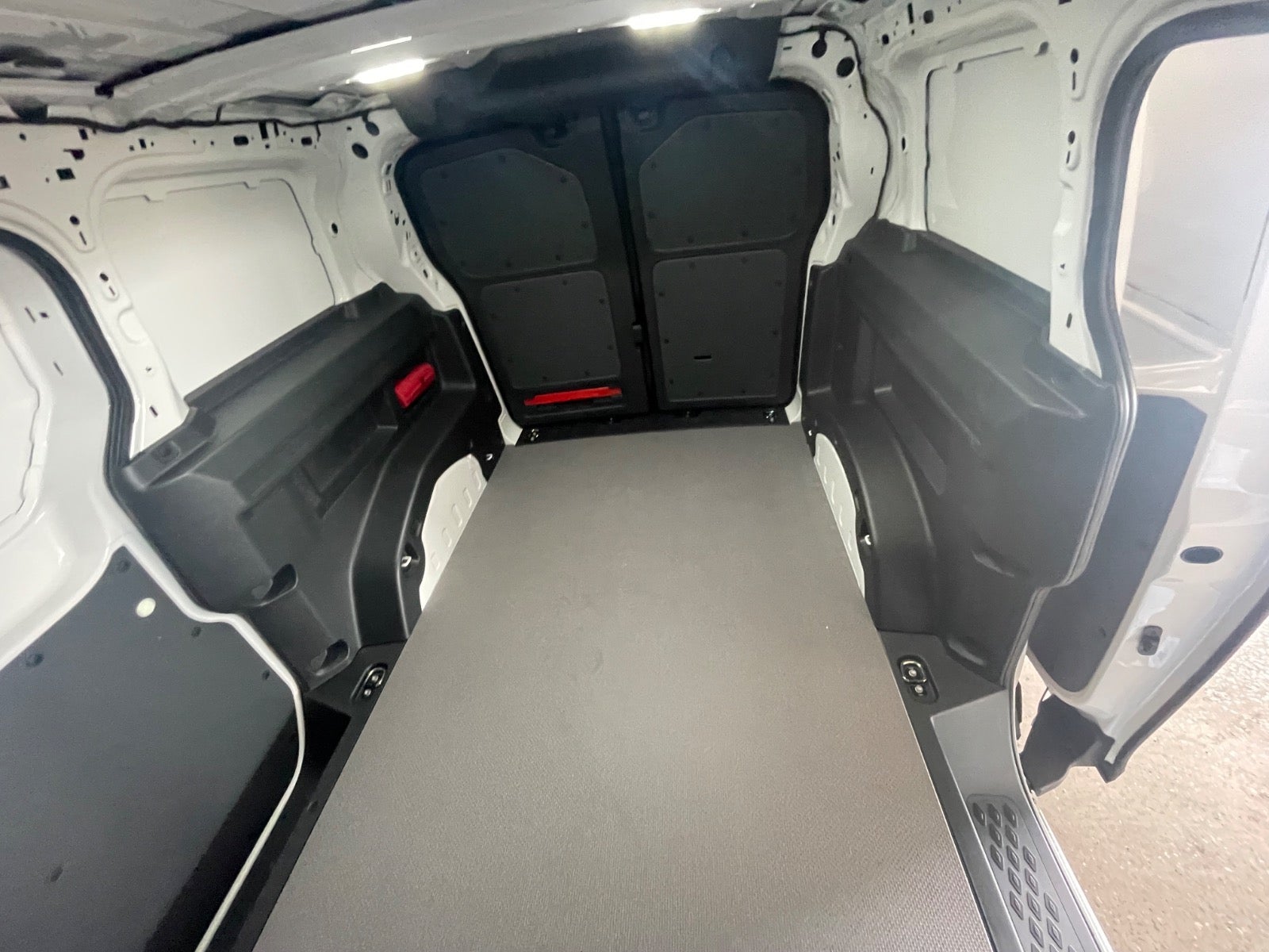 VW ID.Buzz Cargo Comfort+ 4Motion