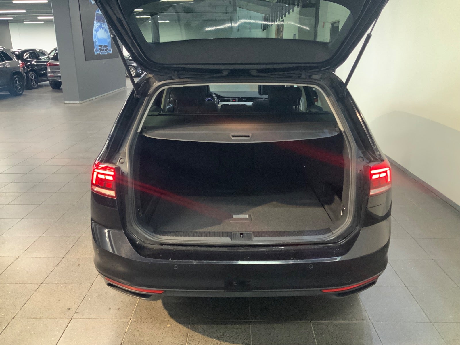 VW Passat (5/8)