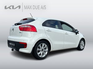 Kia Rio CVVT Attraction