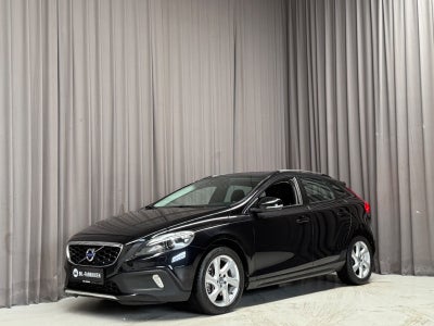 Volvo V40 CC 2,0 D3 150 Momentum aut. 5d