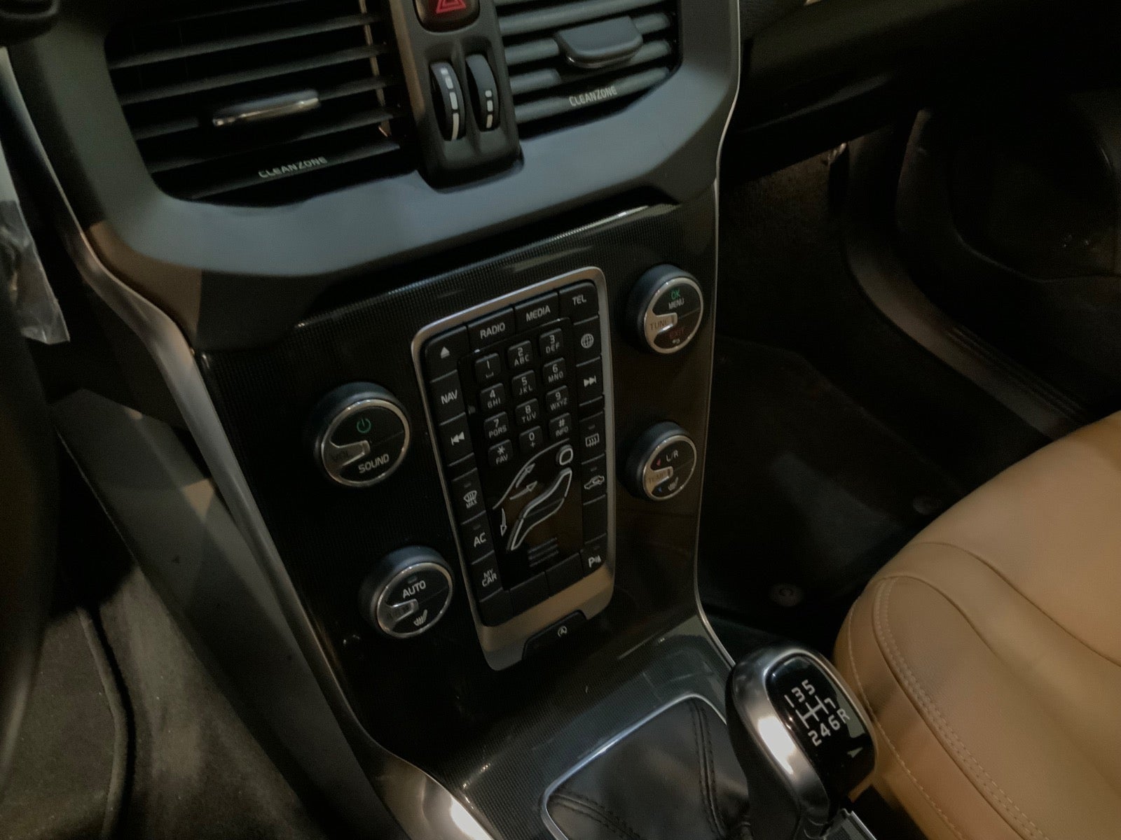 Volvo V40