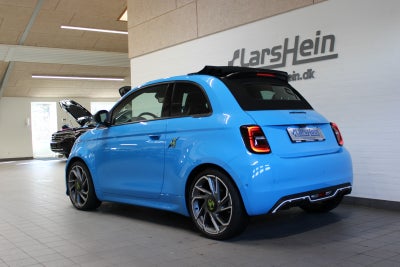 Abarth 500e Scorpionissima Cabrio