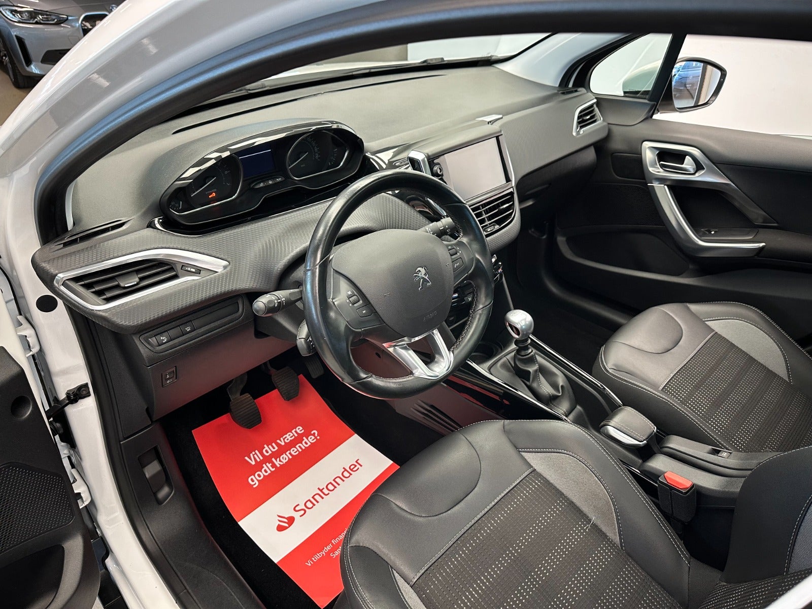 Billede af Peugeot 2008 1,2 PureTech 130 Allure+