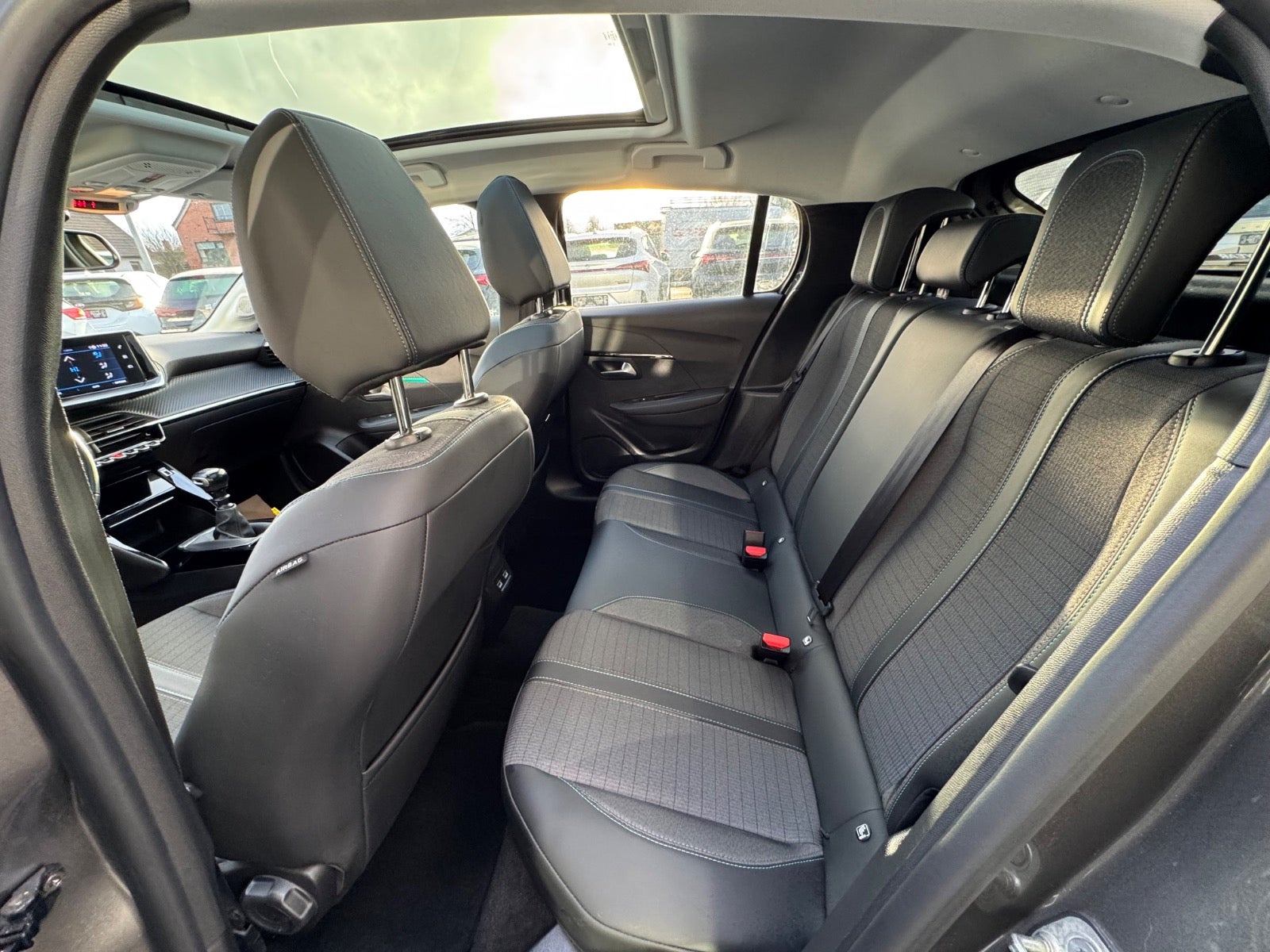 Billede af Peugeot 208 1,5 BlueHDi 100 Edition:210+