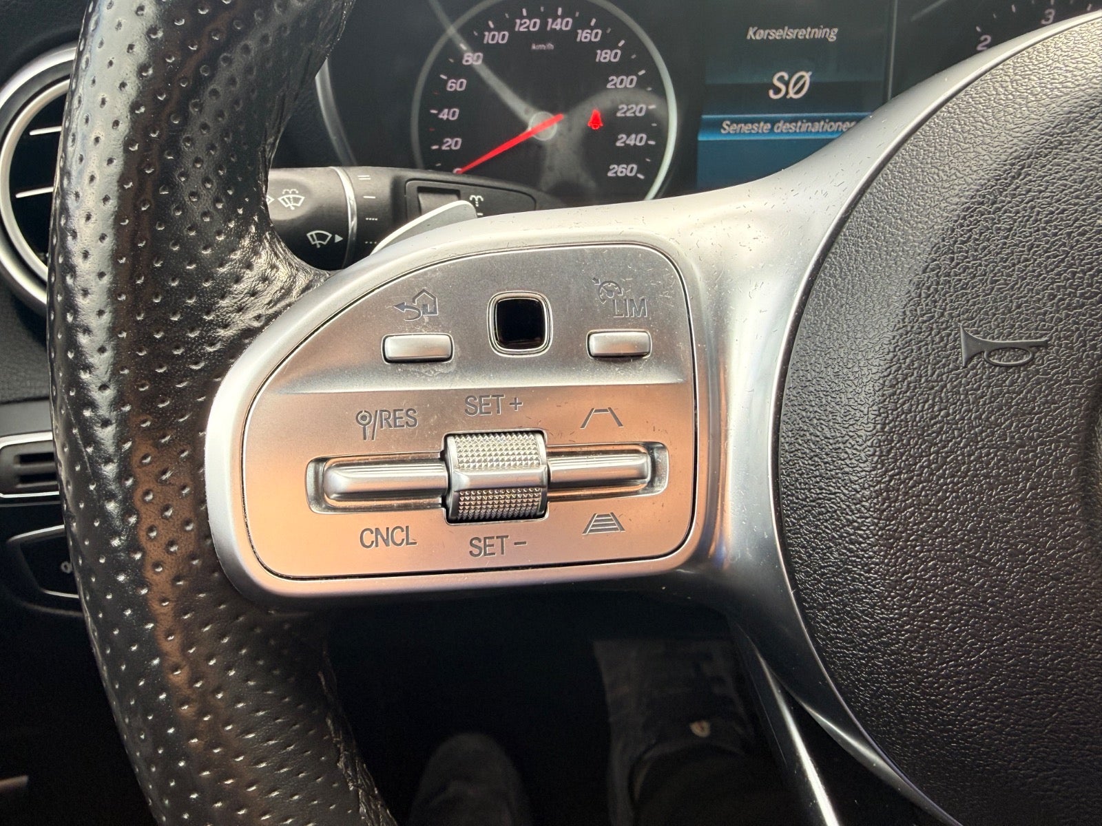 Billede af Mercedes C220 d 2,0 AMG Line stc. aut.