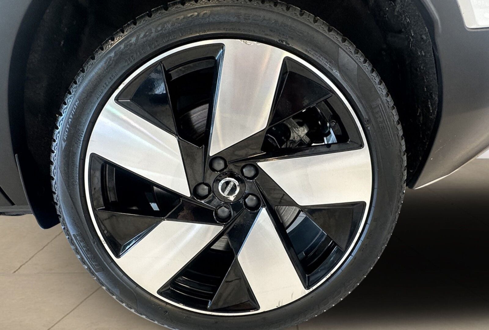 Volvo XC40 P6 ReCharge Plus