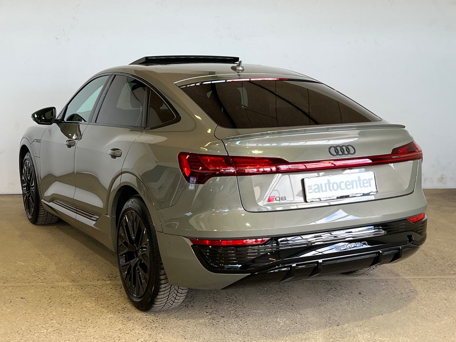 Audi Q8 e-tron S-line Sportback quattro