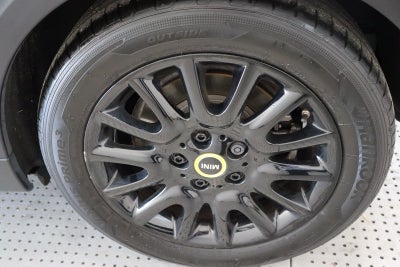 MINI Cooper SE Essential