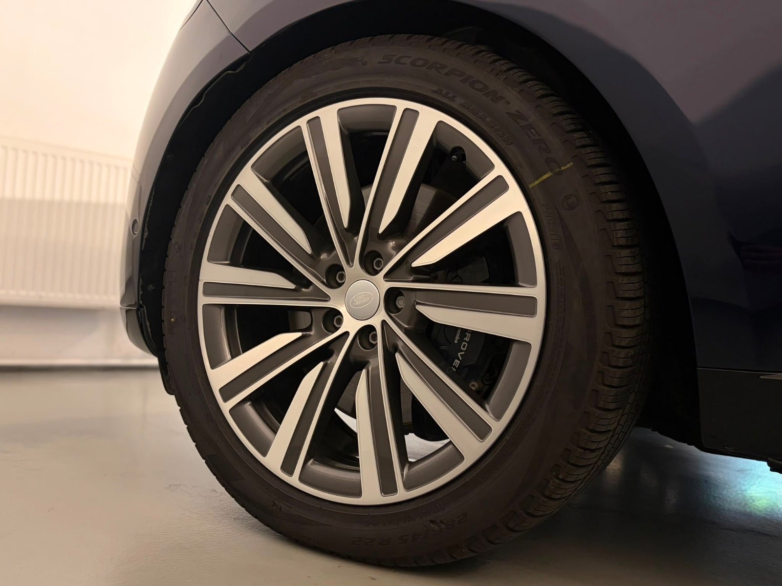 Land Rover – Range Rover
