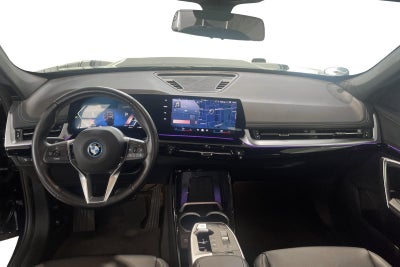 BMW iX1 xDrive30 X-Line