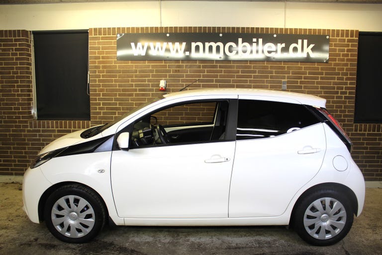 Toyota Aygo VVT-i x-play x-touch
