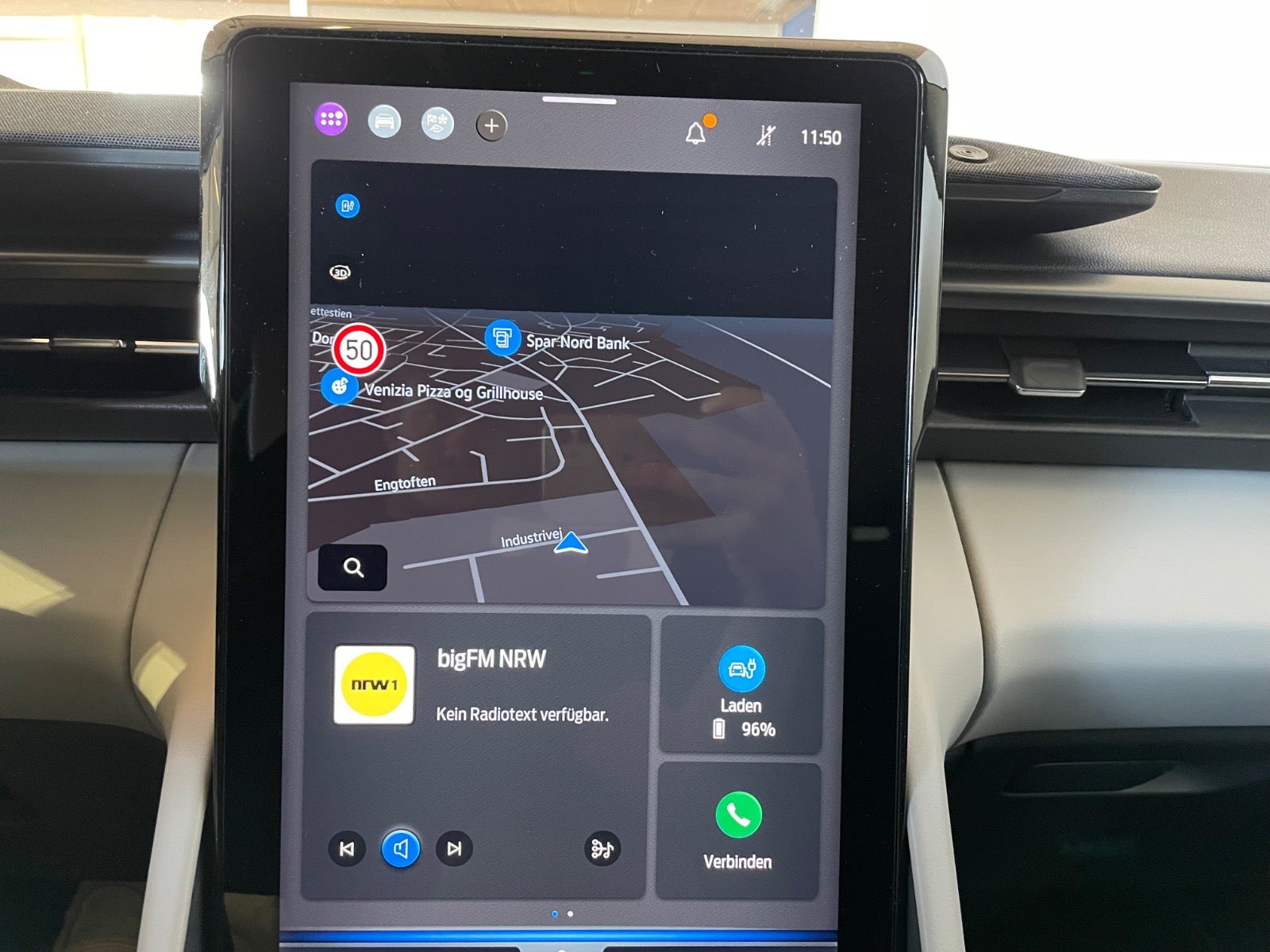 Ford Explorer Select Extended Range AWD