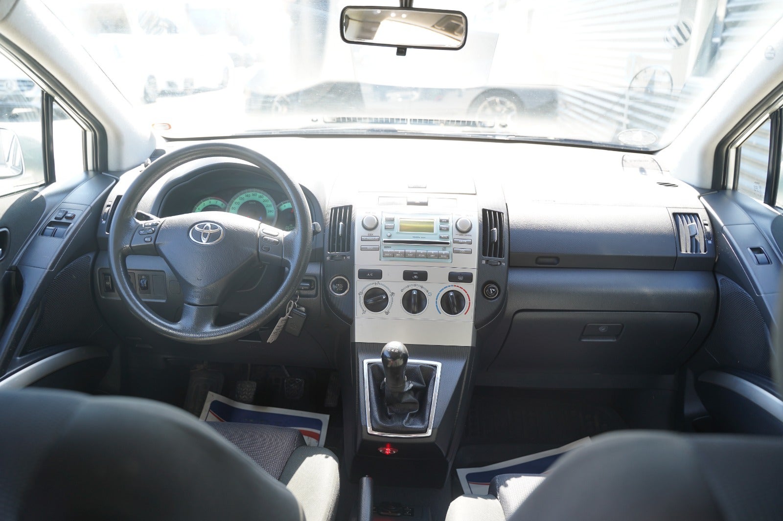 Billede af Toyota Corolla Verso 1,8 Terra 7prs