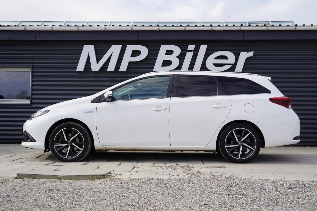 Billede af Toyota Auris 1,8 Hybrid H2 Selected Touring Sports CVT