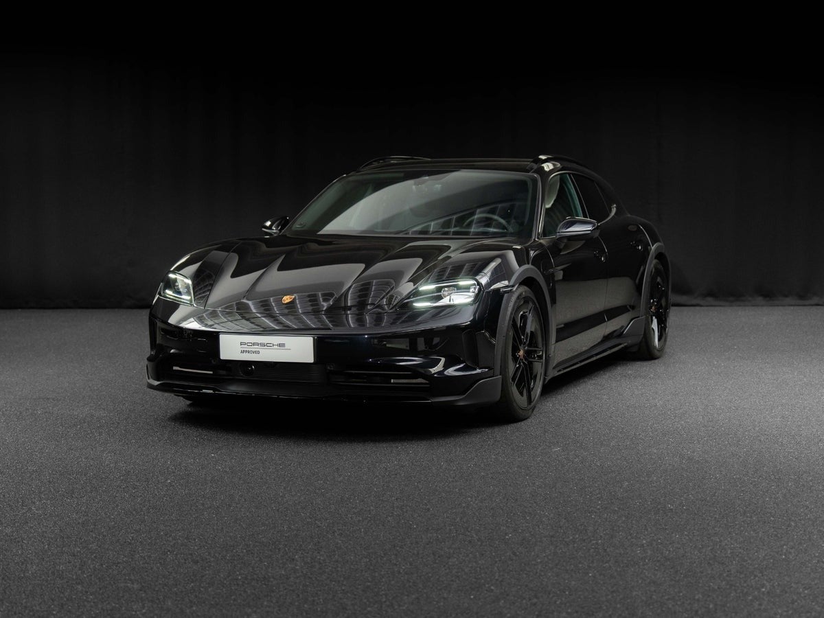 Porsche Taycan 4