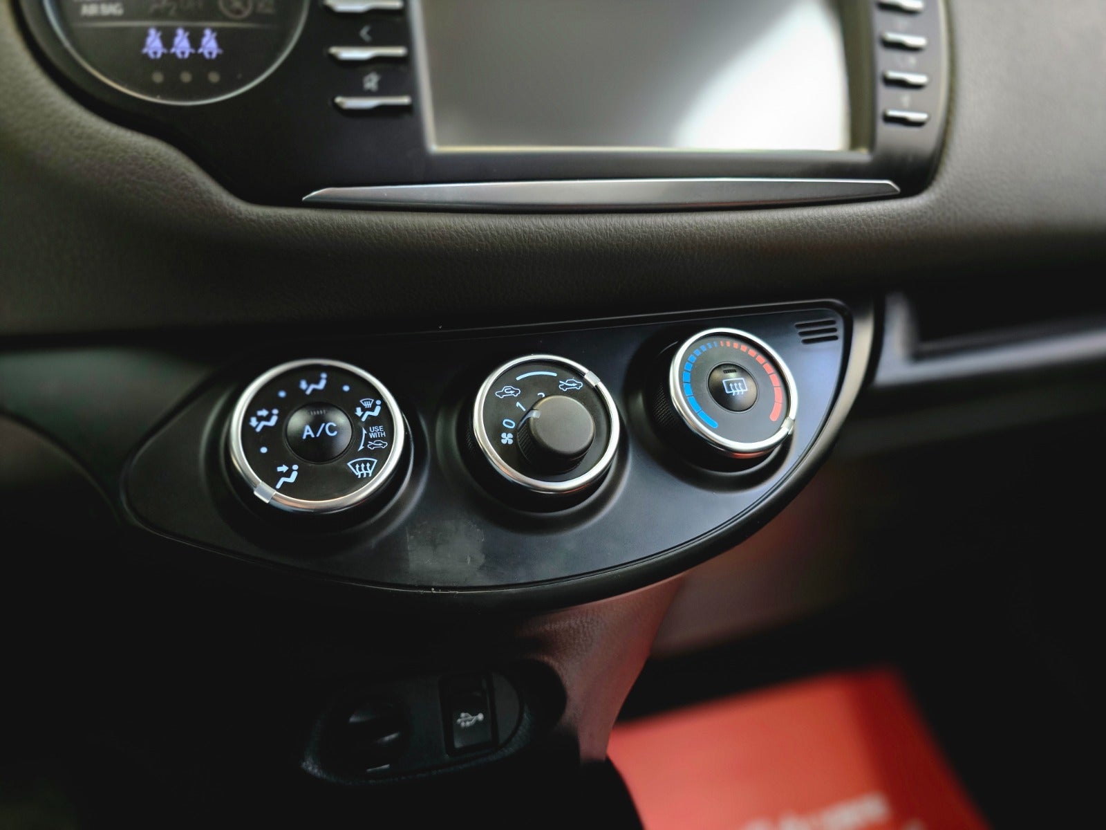 Billede af Toyota Yaris 1,0 VVT-i T2