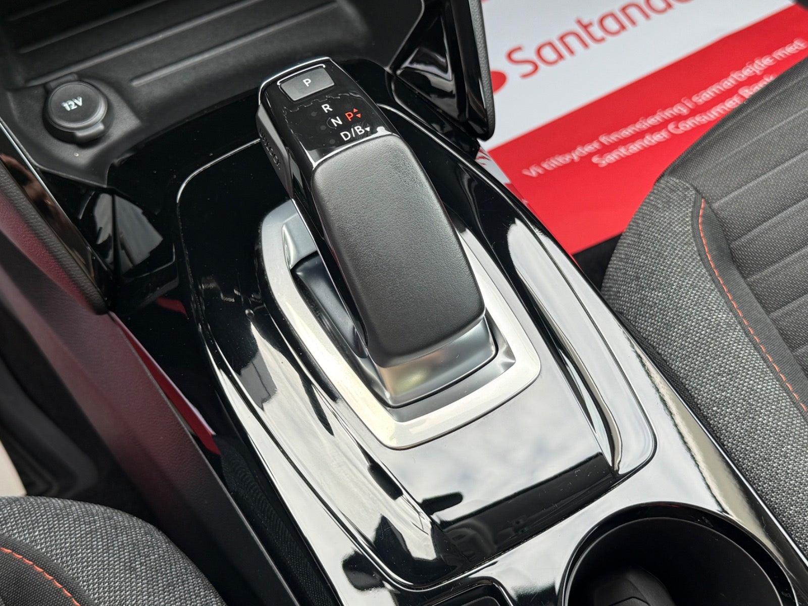 Peugeot e-208 Active