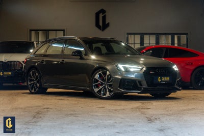 Audi RS4 2,9 TFSi Avant quattro Tiptr. 5d