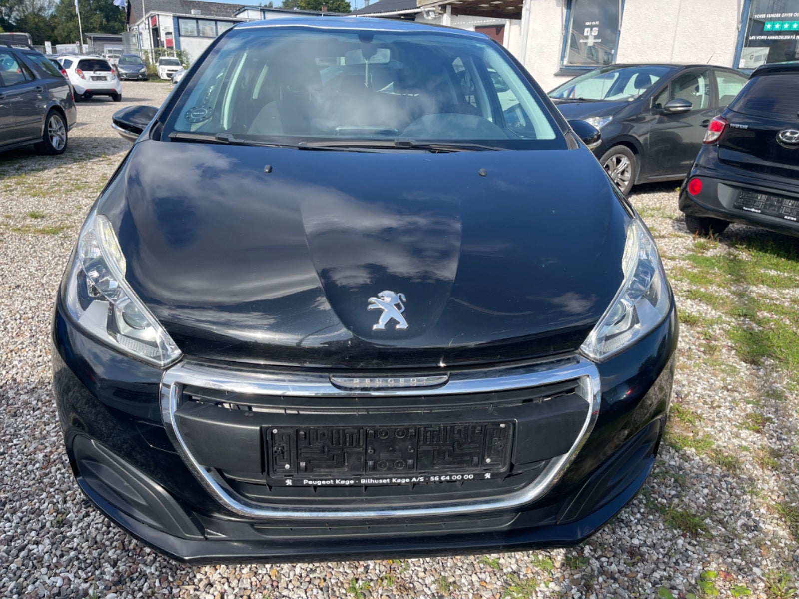 Peugeot 208 2016