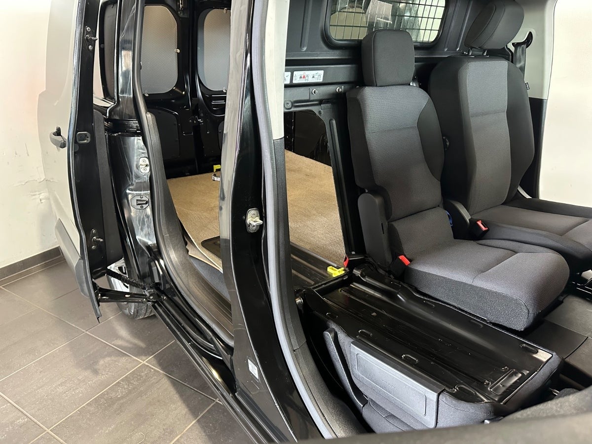 Peugeot Partner BlueHDi 130 L1V2 Plus EAT8 Van