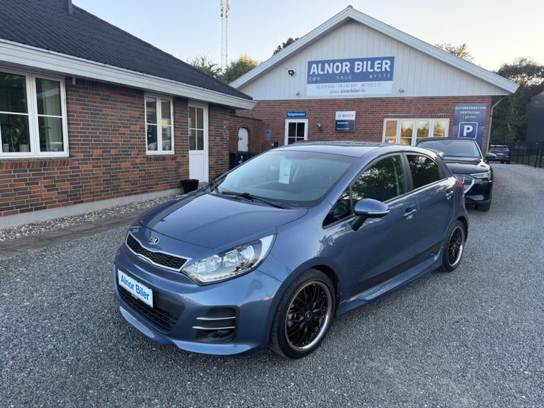 Kia Rio CVVT Limited