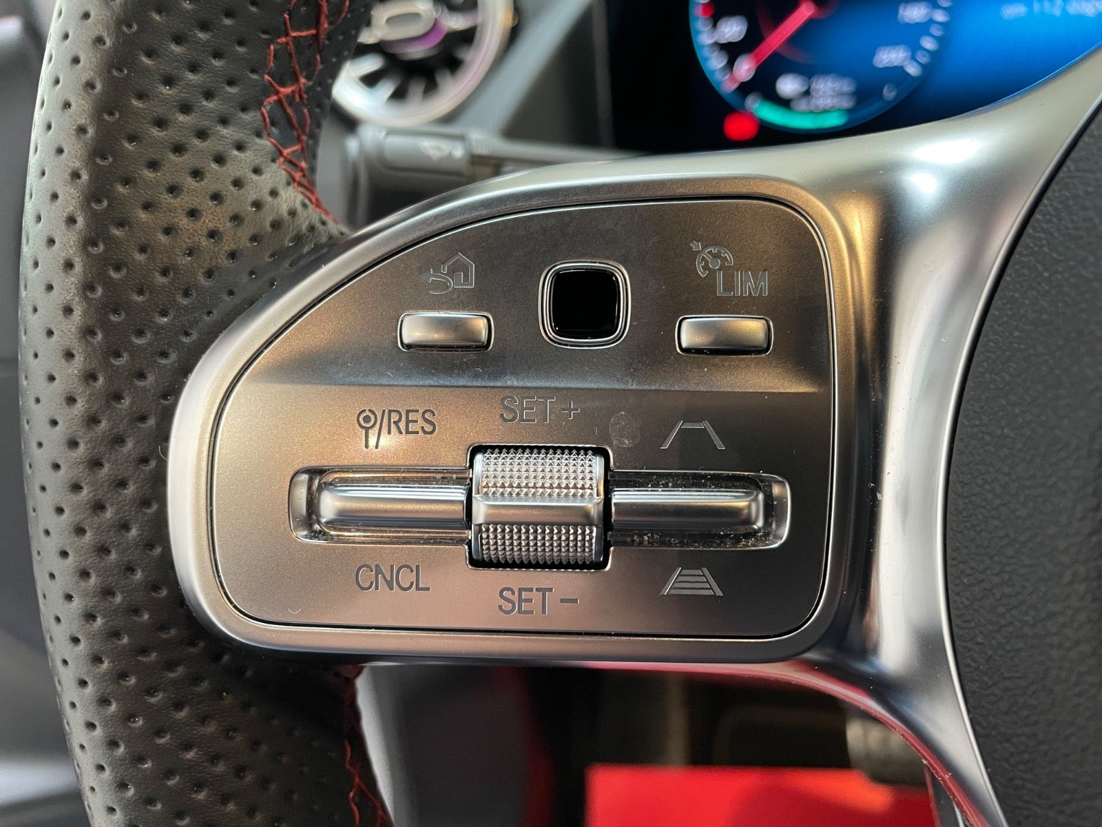 Billede af Mercedes EQA350  AMG Line 4Matic