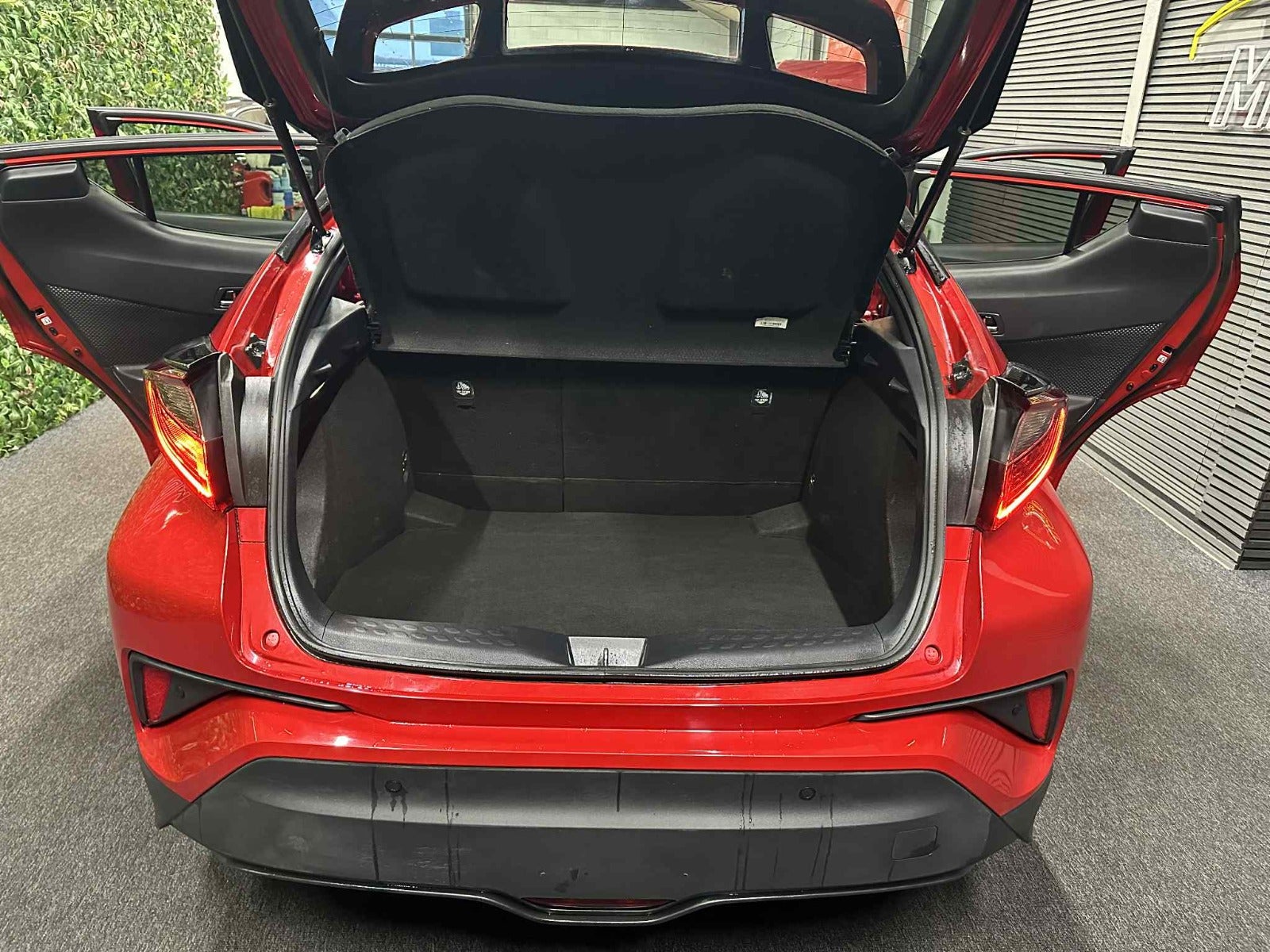 Billede af Toyota C-HR 1,8 Hybrid C-LUB Smart CVT