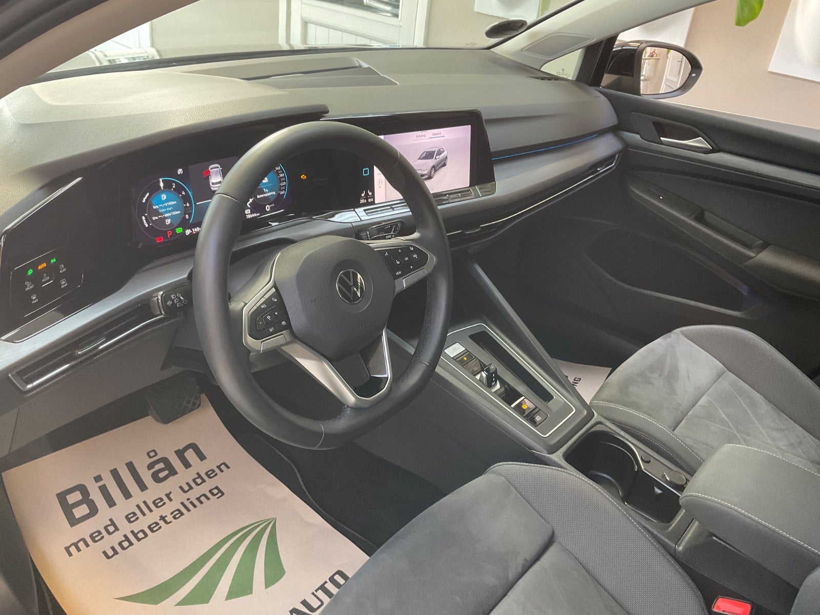 VW Golf VIII 1,4 eHybrid DSG 5d - 9