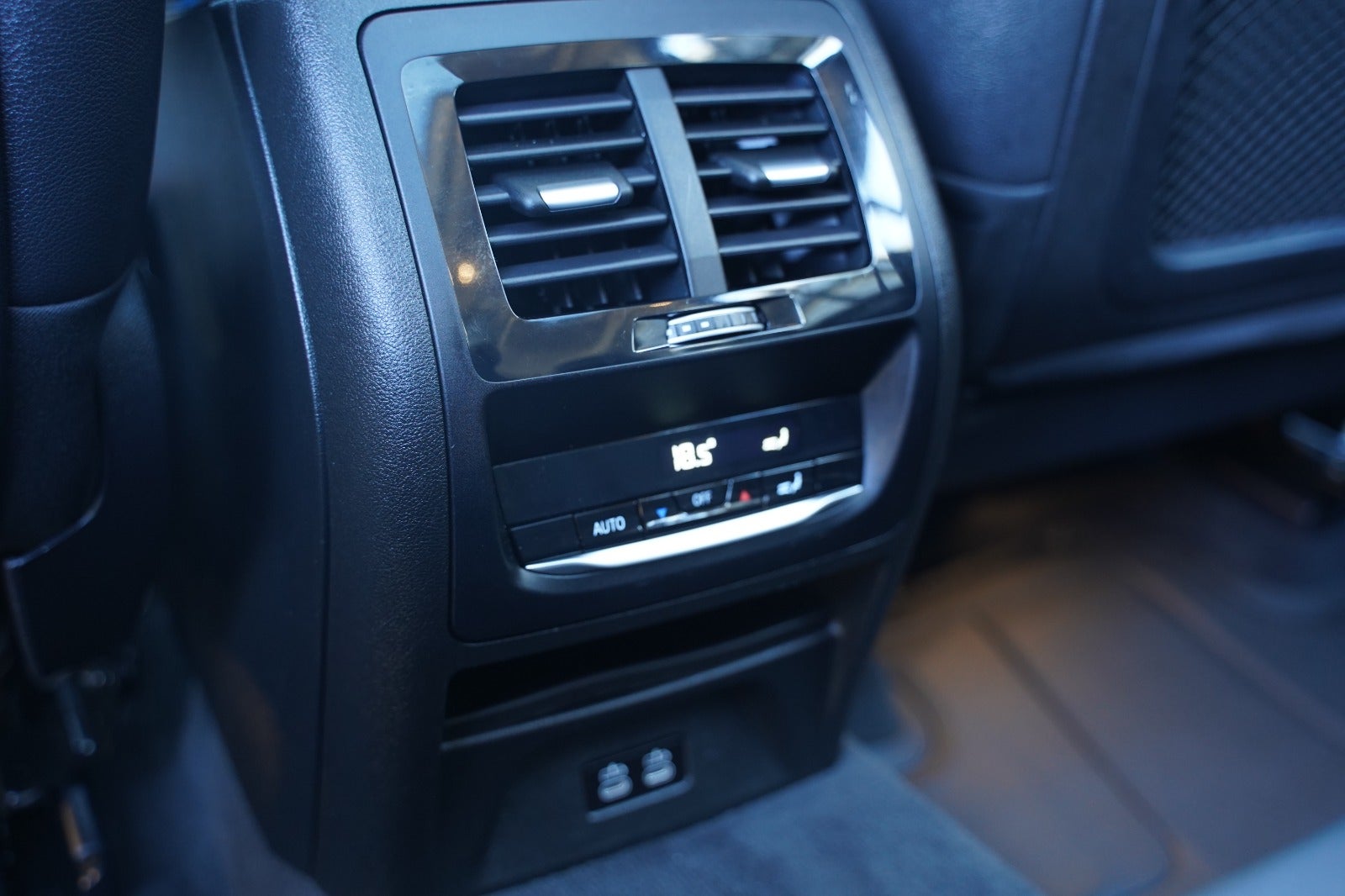 Billede af BMW iX3  Charged