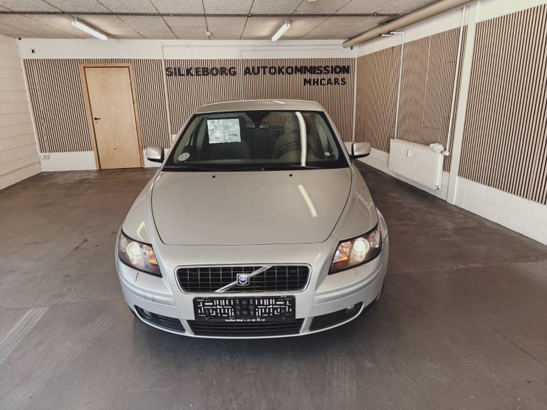 Volvo S40 