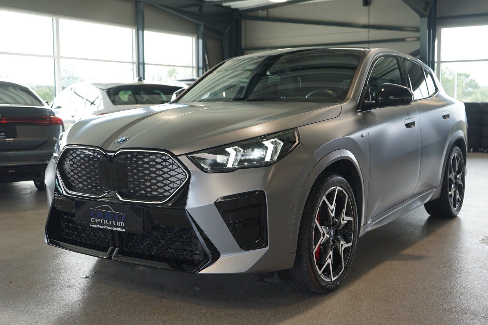 BMW iX2 xDrive30 Fully Charged