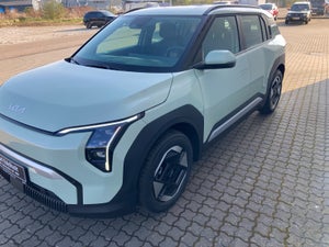 Kia EV3 Long Range Access