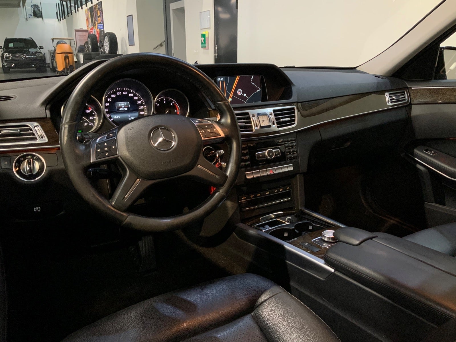 Mercedes-Benz E 220