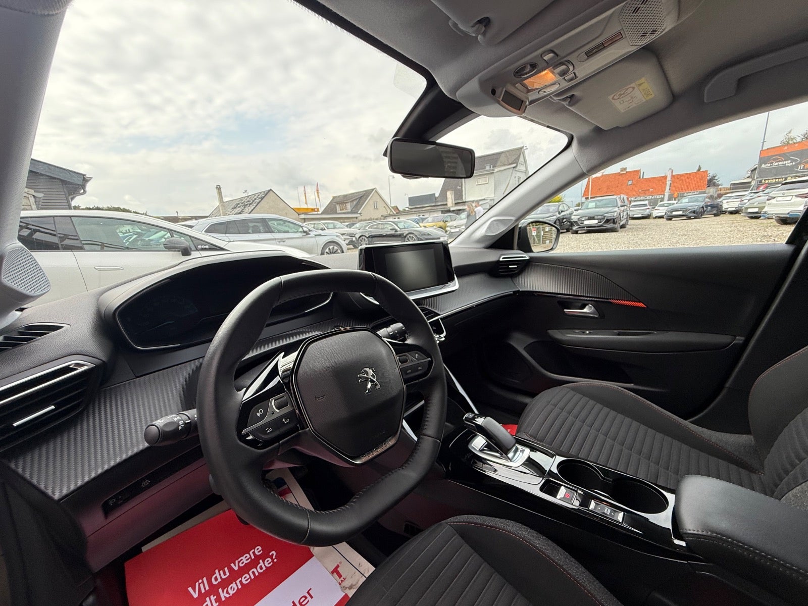 Peugeot e-208 Active