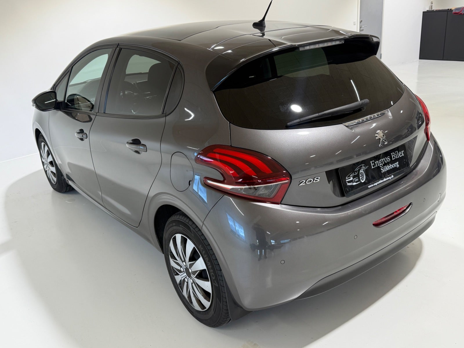 Peugeot 208 BlueHDi 100 Like Sky