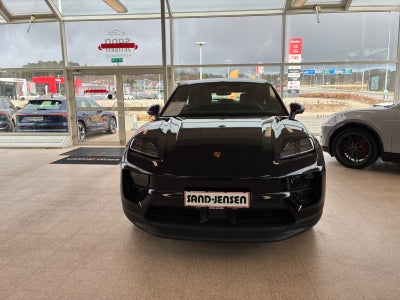 Porsche Macan 4 