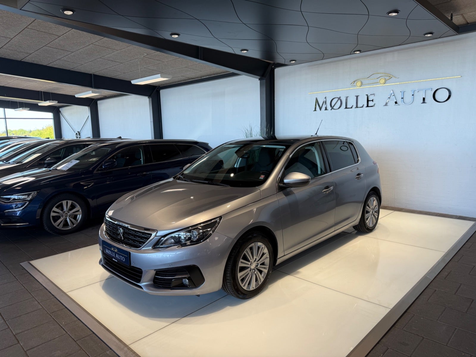 Billede af Peugeot 308 1,6 BlueHDi 120 Allure Sky