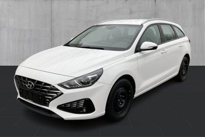 Hyundai i30 T-GDi Essential stc. Hyundai i30 T-GDi Essential stc. - 0