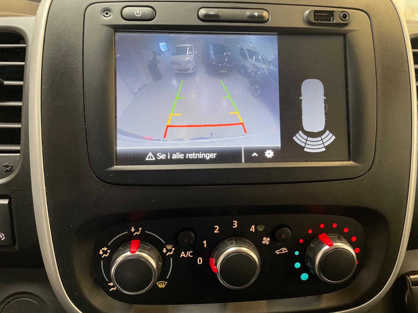 Billede af Renault Trafic T29 2,0 dCi 170 L2H1 EDC