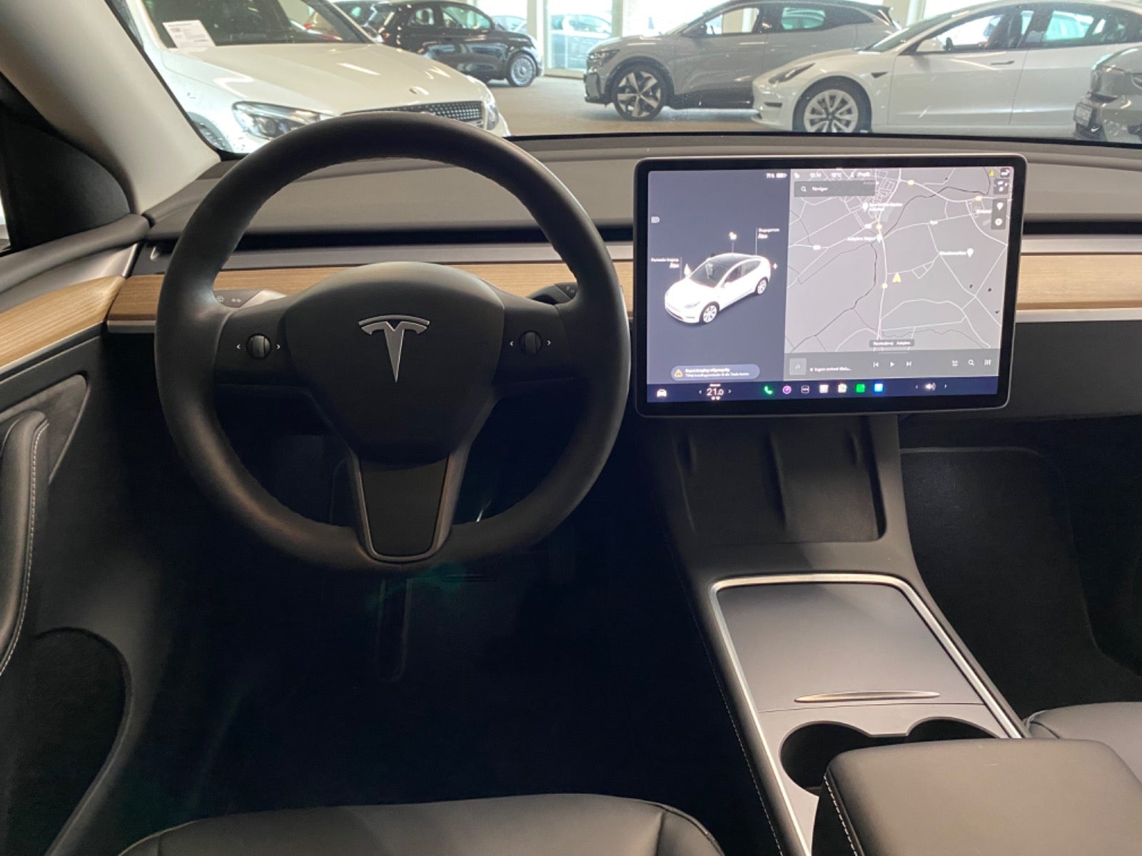 Tesla Model Y Long Range AWD – 10