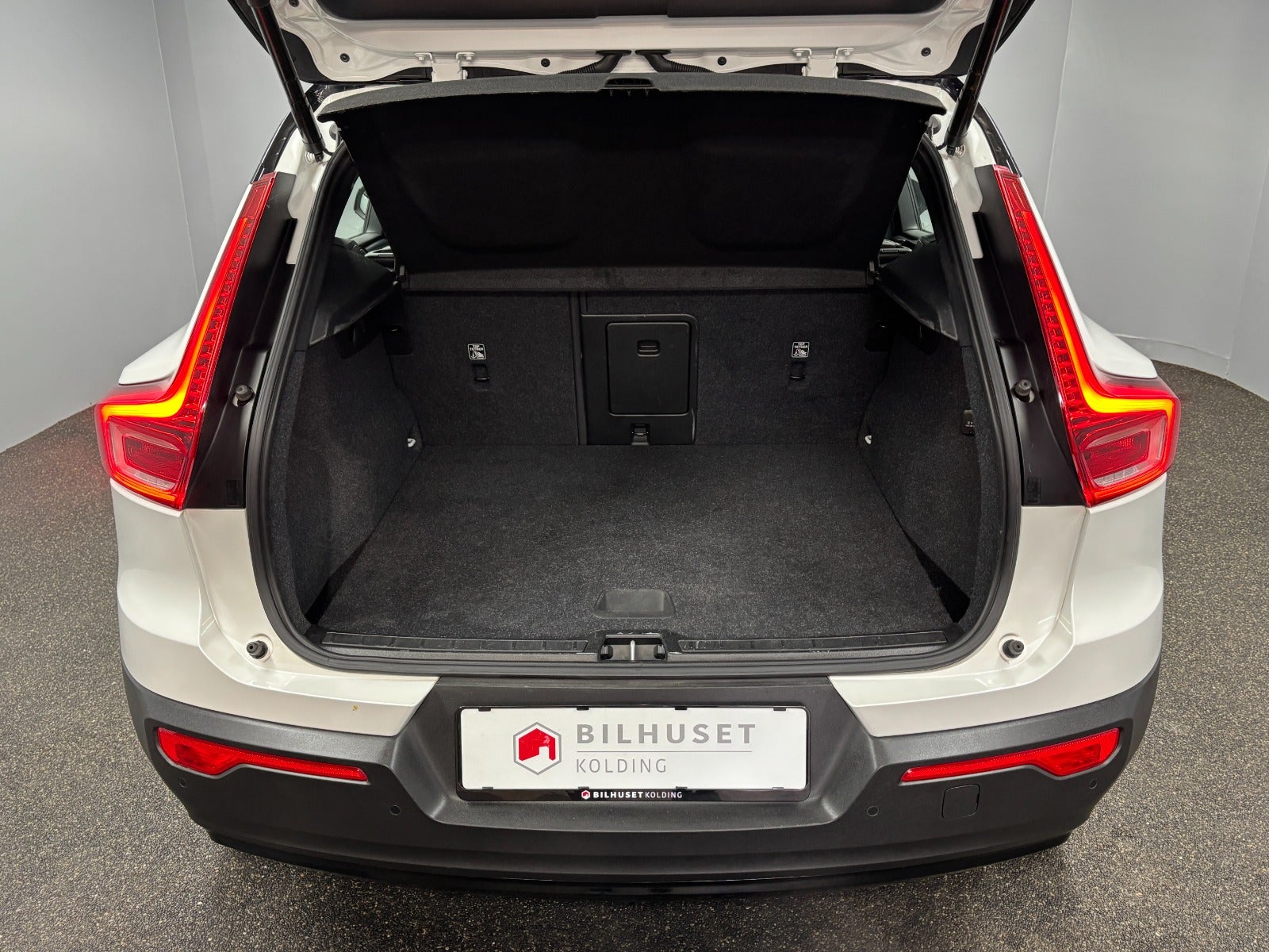 Billede af Volvo XC40 1,5 T5 ReCharge R-Design aut.