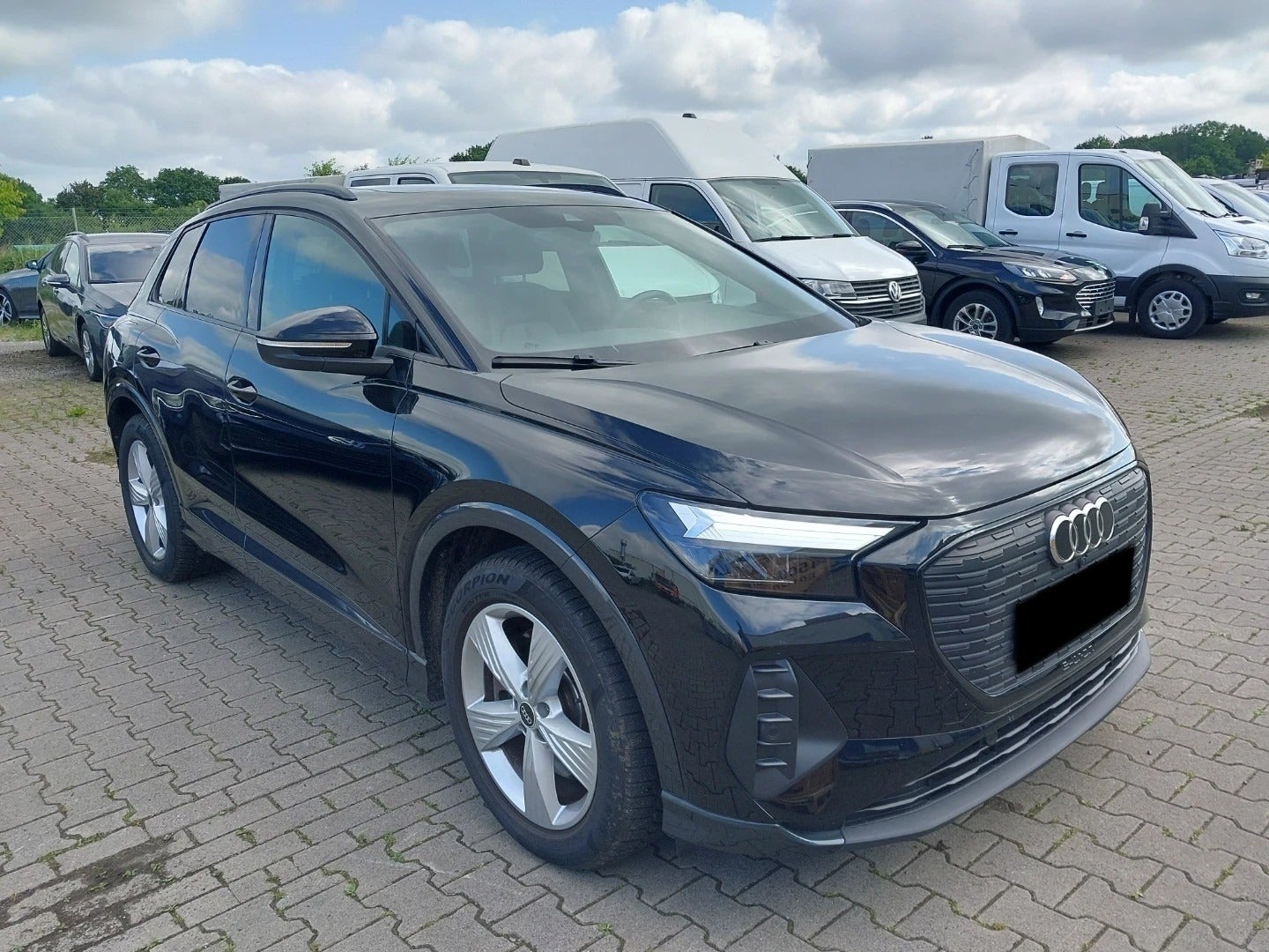 Audi Q4 e-tron Advanced