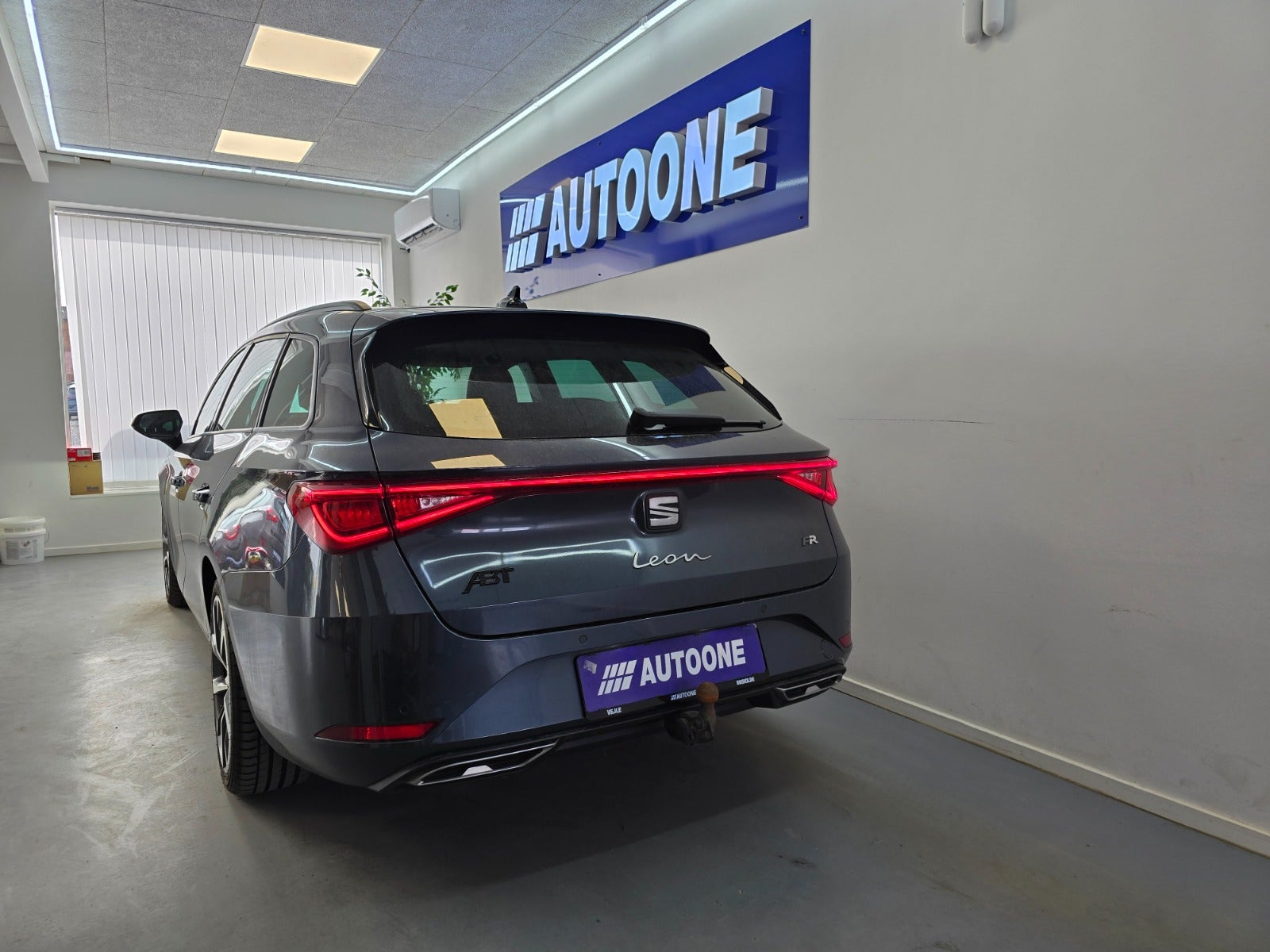 Billede af Seat Leon 1,5 eTSi 150 FR Sportstourer DSG