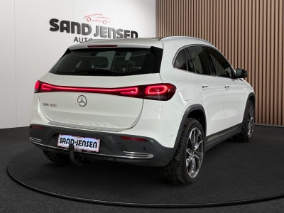 Mercedes EQA250 Electric Art
