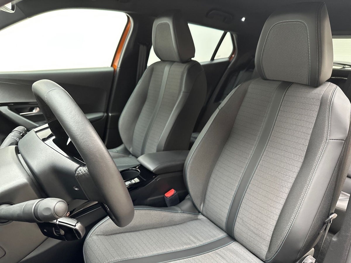 Peugeot e-2008 Allure billede 17