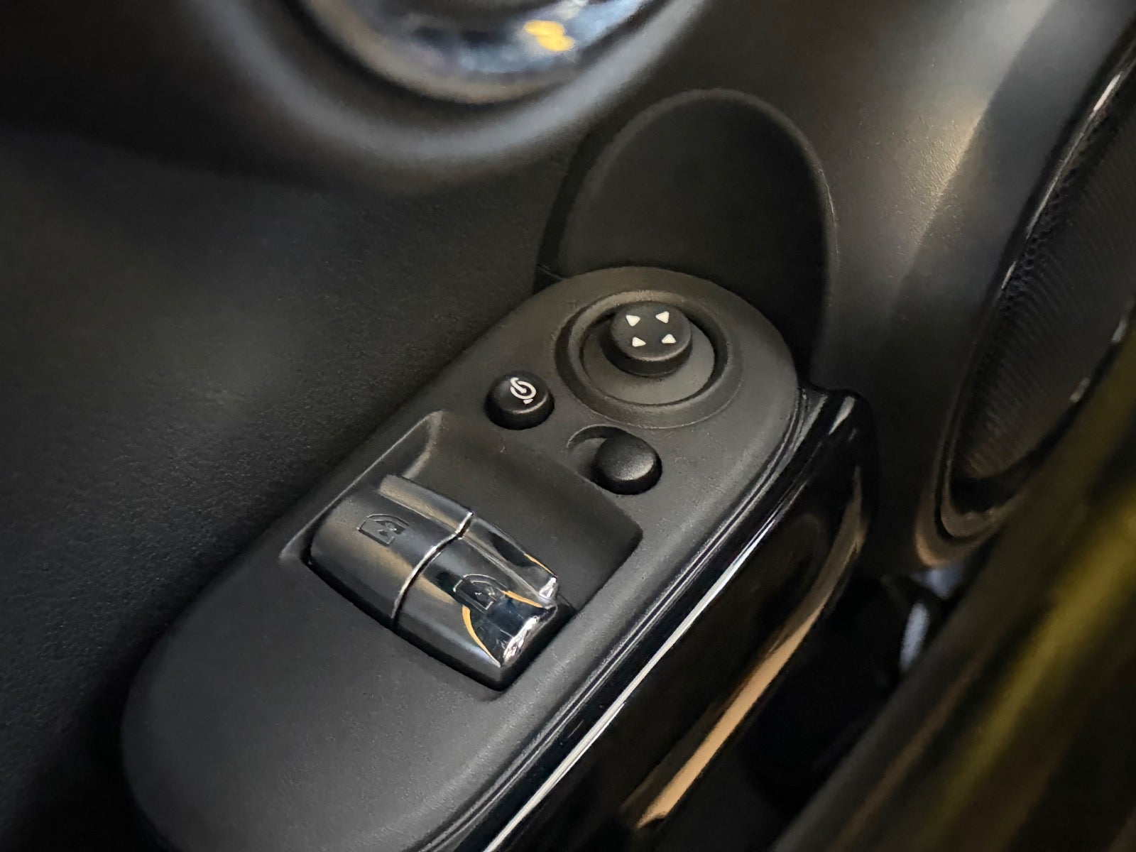 MINI Cooper SE Essential