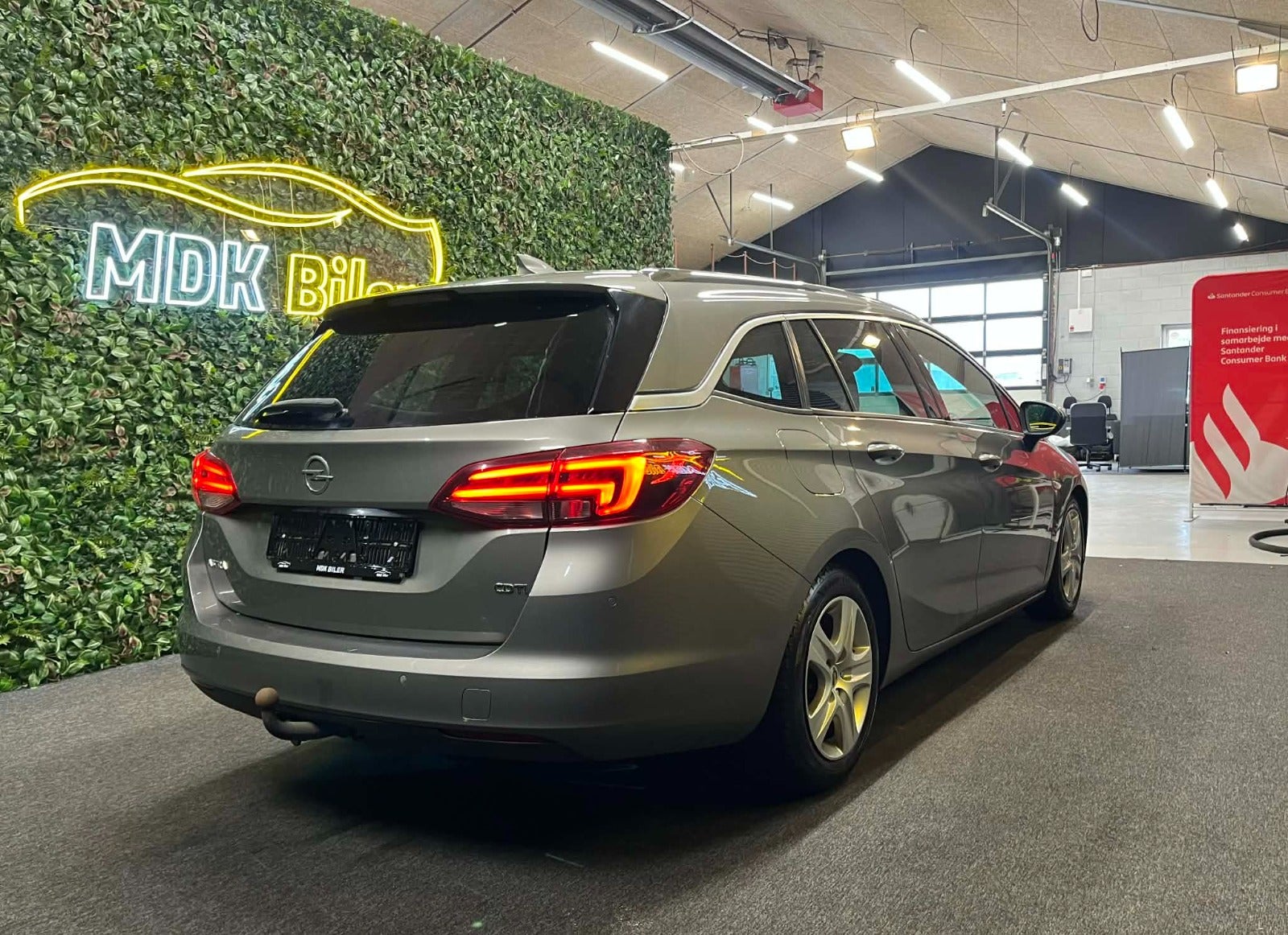 Billede af Opel Astra 1,6 CDTi 136 Active Sports Tourer aut.