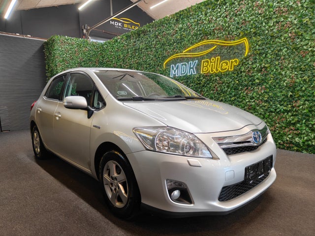 Toyota Auris 1,8 Hybrid