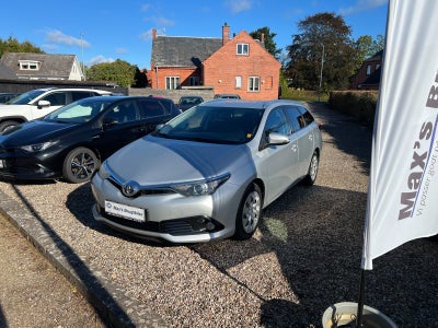 Toyota Auris 1,6 T2 Touring Sports 5d