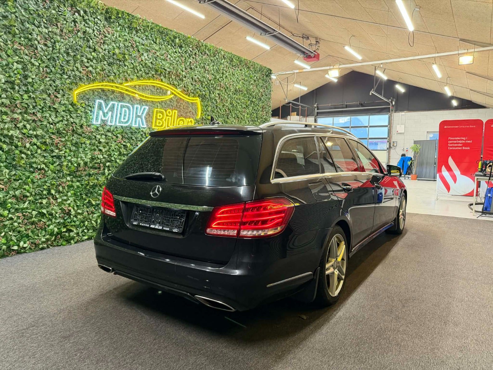 Billede af Mercedes E220 2,2 CDi Avantgarde stc. aut.